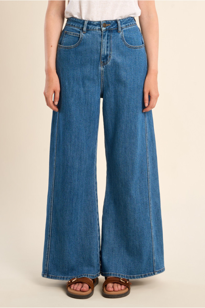 Jean taille haute et large