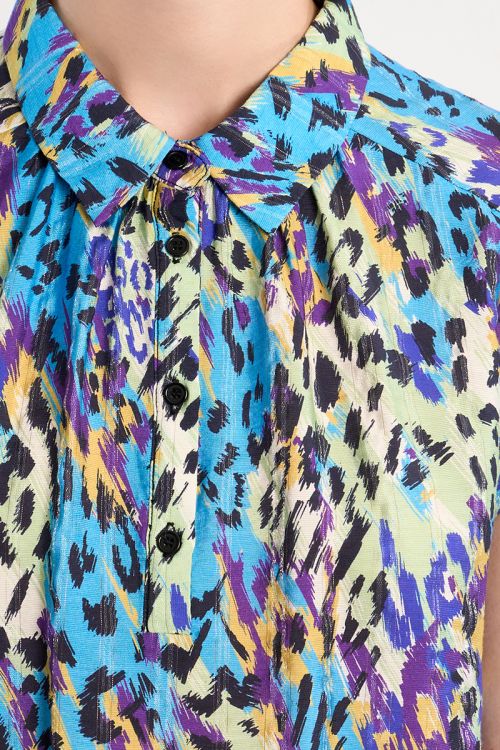 Cropped blouse with animal print