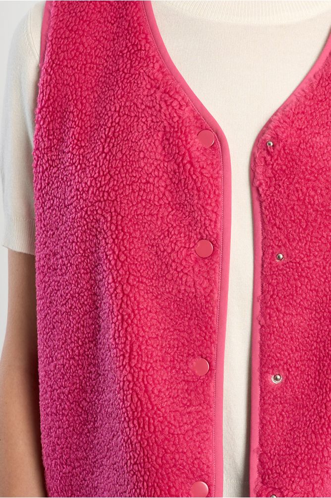 Veste courte sans manches