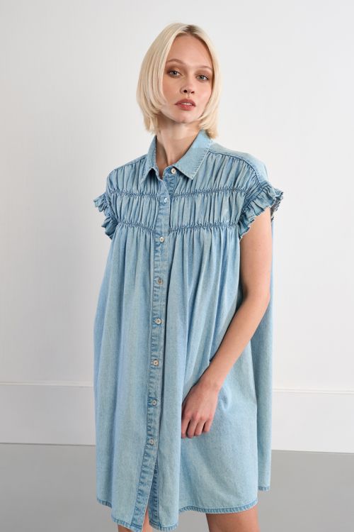 Robe smockée en coton, effet denim