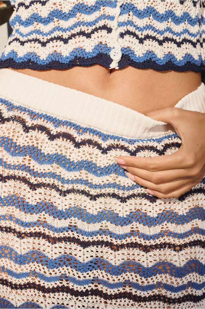 Longue jupe en crochet, marinière