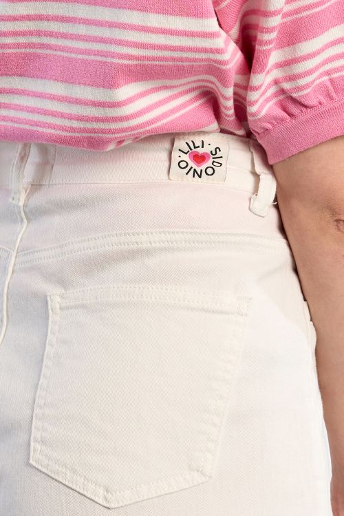 Pantalón de mujer largo, acampanado.