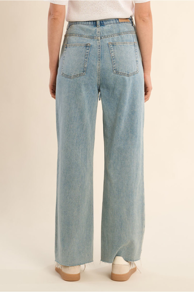 Pantalón de mujer vaquero, con lazada.