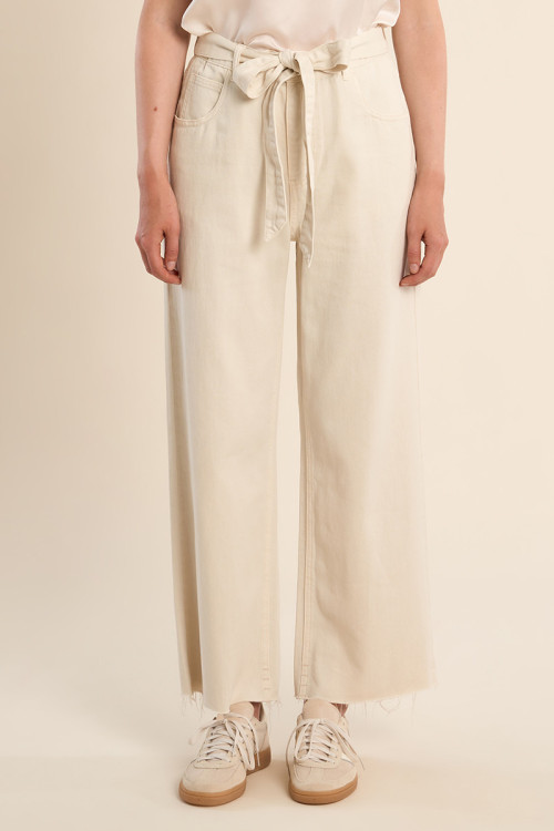 Pantalón de mujer vaquero, con lazada.