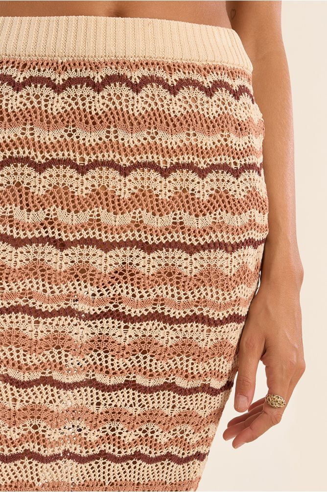 Longue jupe en crochet, marinière