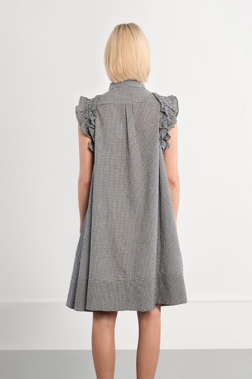 Vestido de manga corta con volantes y estampado vichy.