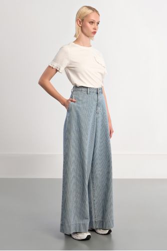 Pantalón de mujer largo, con estampado.