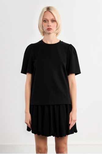 Camiseta de mujer de manga corta, abertura corazon.