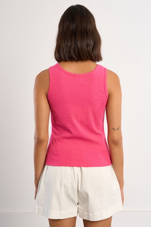 Top de mujer sin manga, con estampado.