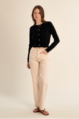 Pantalón de mujer largo, perneras rectas.