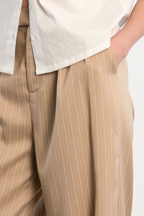 Pantalon tailleur rayé large