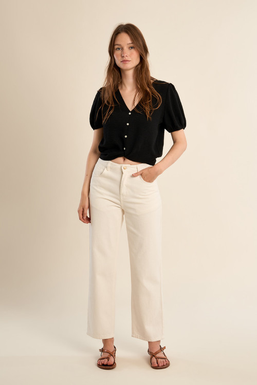 Pantalón de mujer tobillero, cinco bolsillos.