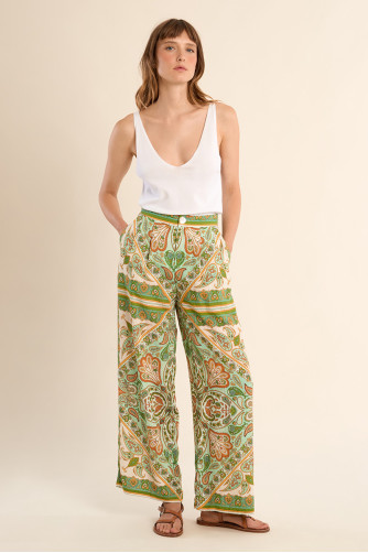 Pantalon fluide, imprimé foulard