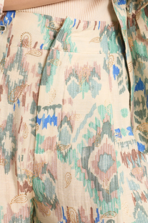 Straight trousers with ethnic pattern
