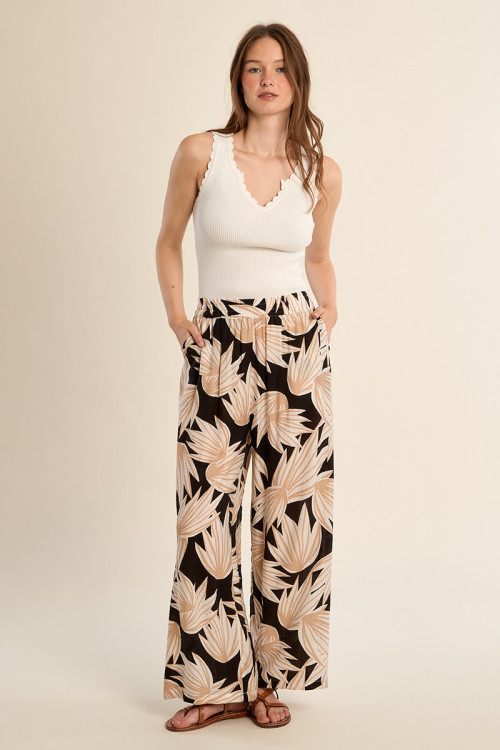 Pantalón de mujer largo, con estampado.