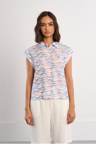 Sleeveless blouse with geometric print