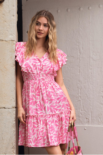 Robe courte, aux multiples volants