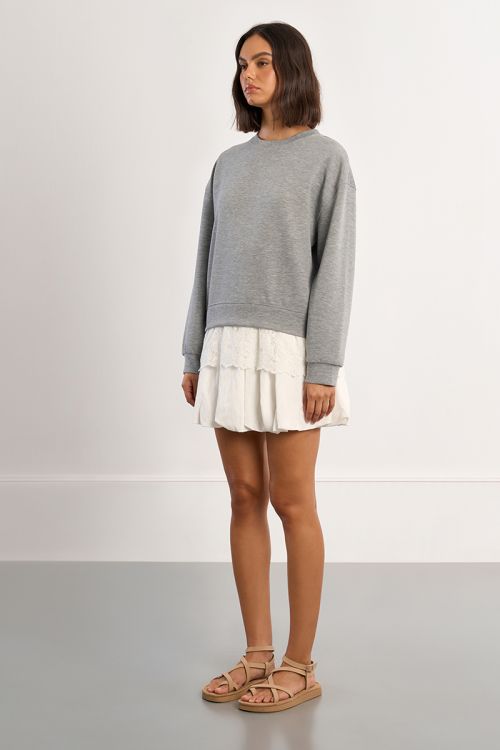 Sudadera de mujer de manga larga, con detalle de encaje.