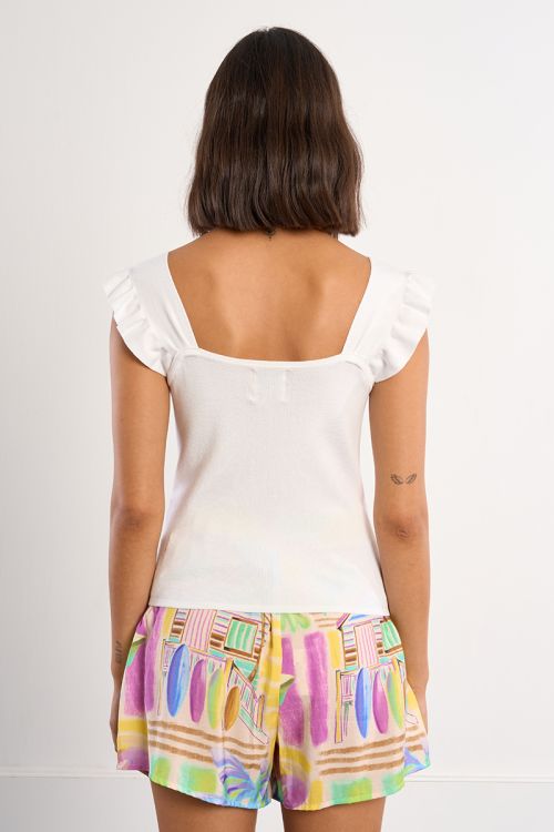 Top de mujer de tirante ancho, detalle volantes.