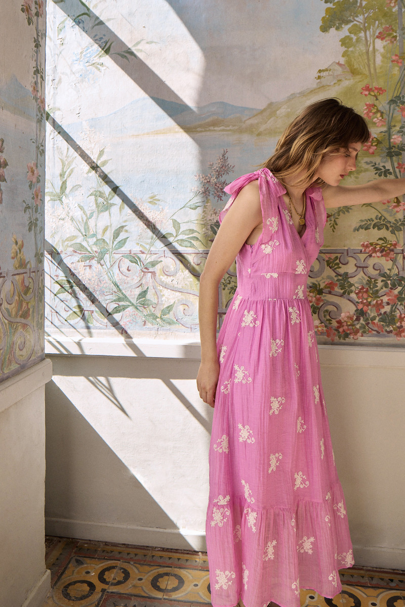 molly bracken pink dress Long dress with embroidery