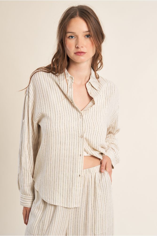 Camisa de mujer de manga corta, motivo rayas.