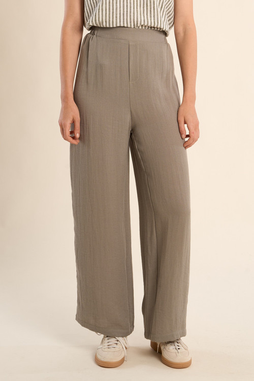 High-waisted, flared trousers