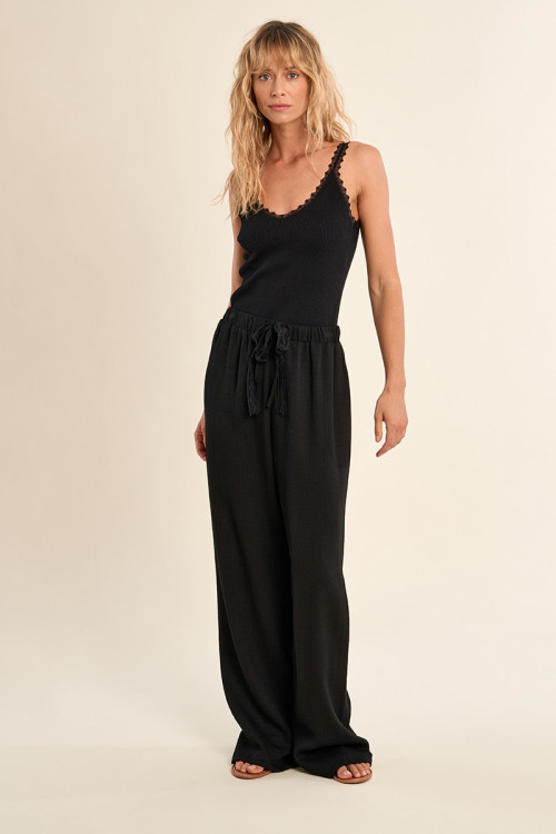 Pantalón de mujer largo, con lazada.