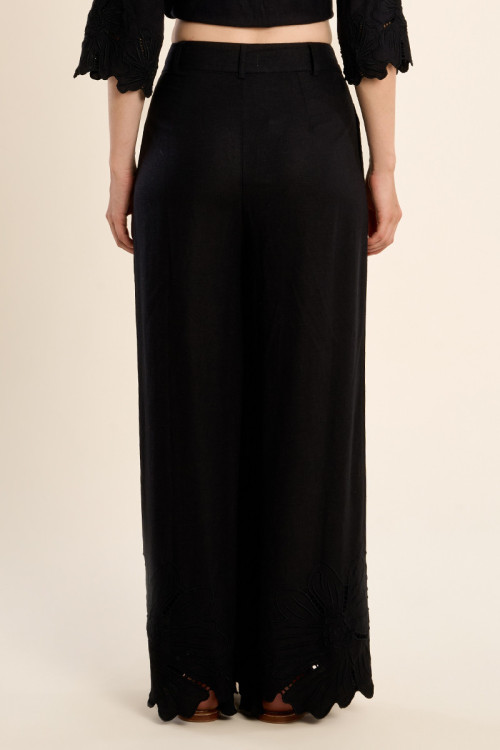 Straight-leg trousers, made of cotton