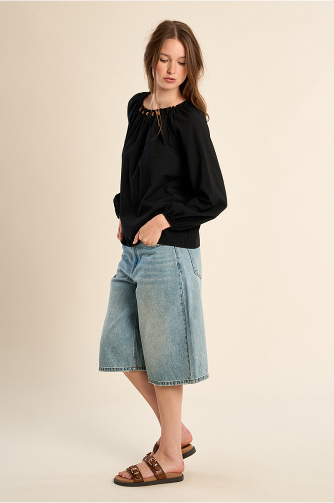 Blouse col rond perlé