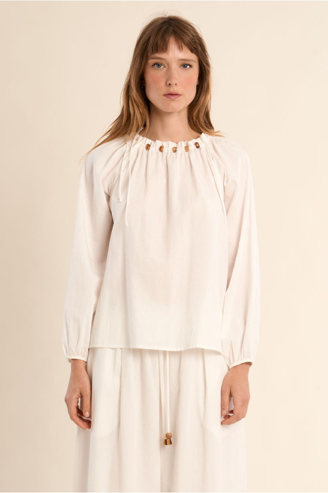 Blouse col rond perlé