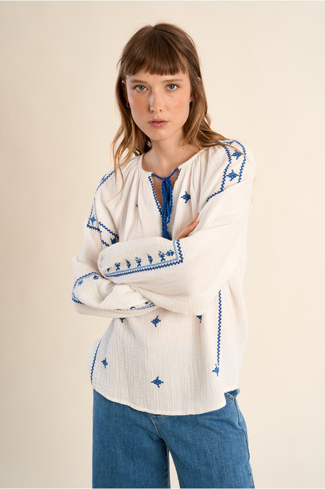 Embroidered blouse, in cotton gauze