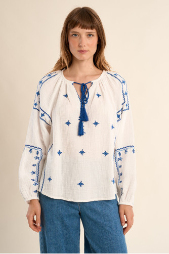 Embroidered blouse, in cotton gauze