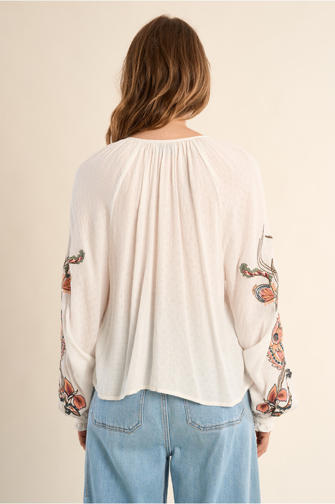 Blouse à broderie florale, col à nouer