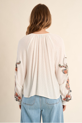 Blouse à broderie florale, col à nouer