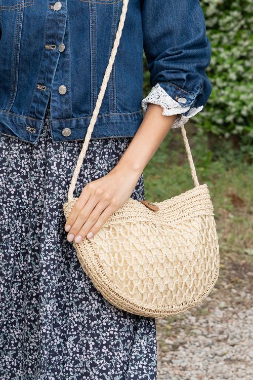 Straw bag, braided