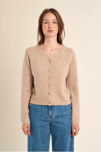 Knitted cardigan, buttoned