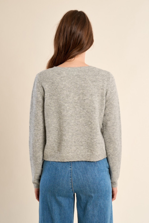 Knitted cardigan, buttoned