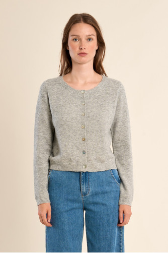 Knitted cardigan, buttoned