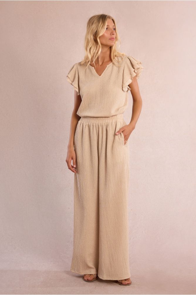 Pantalón de mujer largo, perneras rectas.