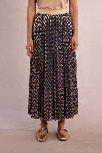 Falda larga, plisada, con estampado.
