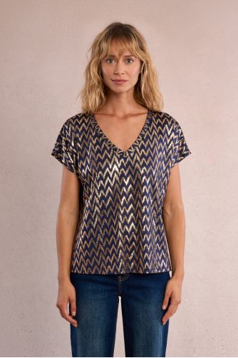 Camiseta de mujer de manga corta, con estampado.