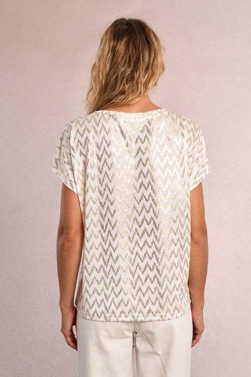 Camiseta de mujer de manga corta, con estampado.