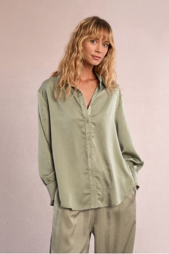 Camisa de mujer de manga larga, abalorios brillantes.