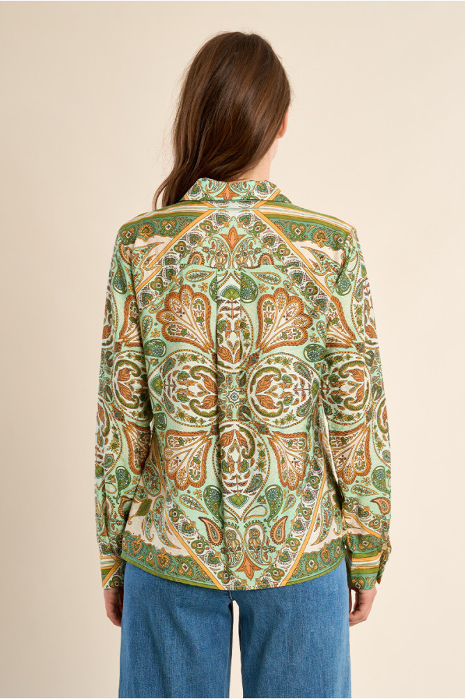 Lightweight shirt, scarf print