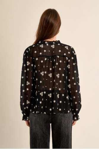 Camisa de mujer de manga larga poeta, con estampado.