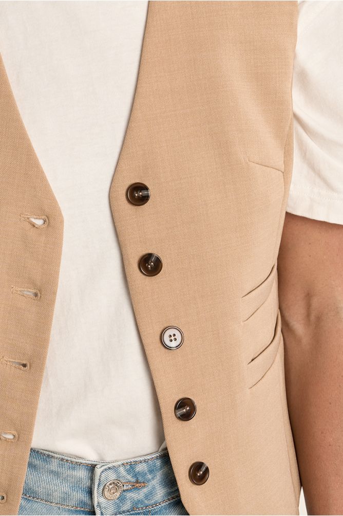 Veston court, cintré