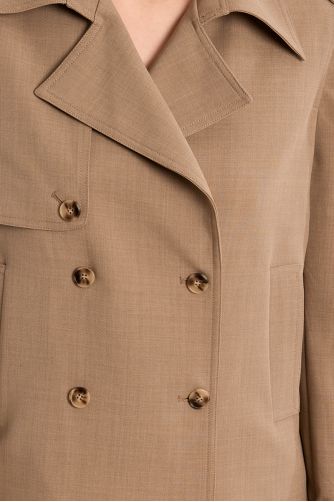 Chaqueta de mujer de manga larga, cuello y solapa.