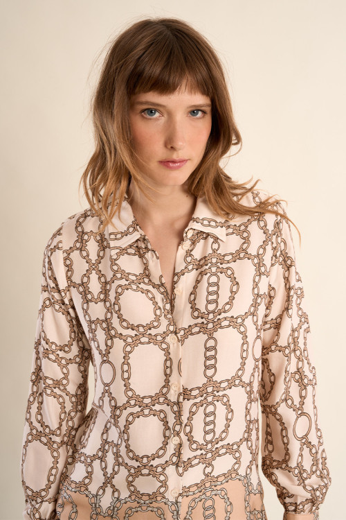 Camisa de mujer de manga larga, estampado fantasía.