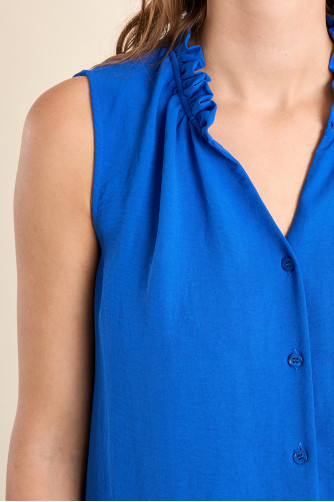 Sleeveless blouse top