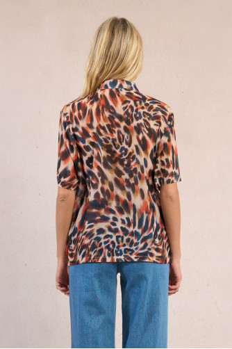Camisa de mujer de manga corta, estampado animal.